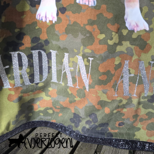 Remembrance Jacke mit Portraits der Hunde und coolen Statements und Designelementen